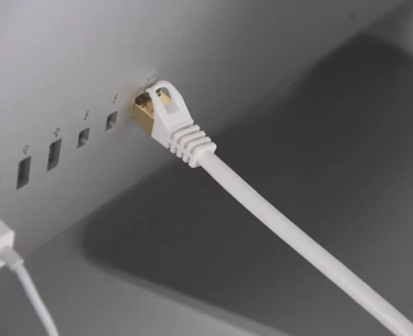 Labgear White Shielded RJ45 Cat 7 Ethernet Patch Lead 3m 6